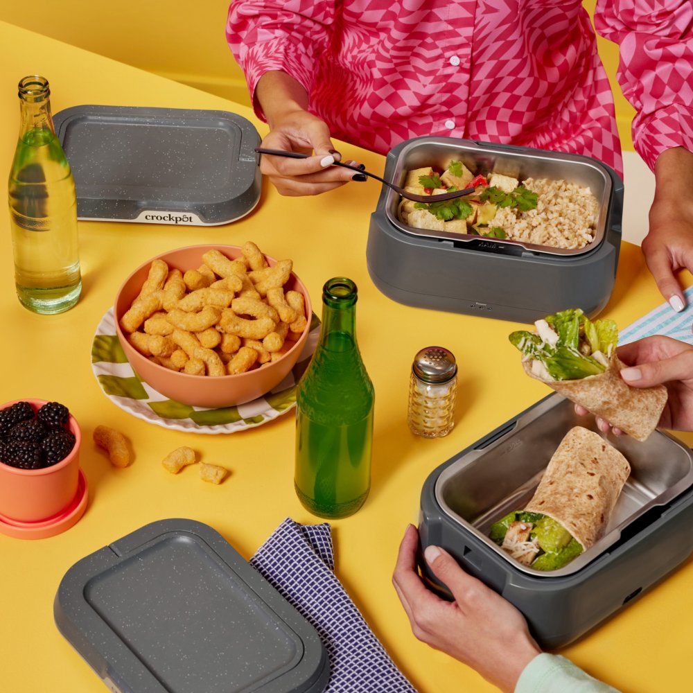 crock-pot-go-portable-food-warmer-electric-lunch-box-with-detachable-cord-h1 DC-39029-Crockpot_CPGO-ATF03-nogfx