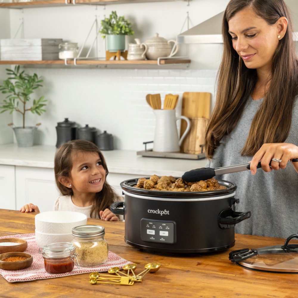 crock-pot-one-touch-control-6-quart-cook-and-carry-slow-cooker-matte-black-w3 Resized_2125185-3